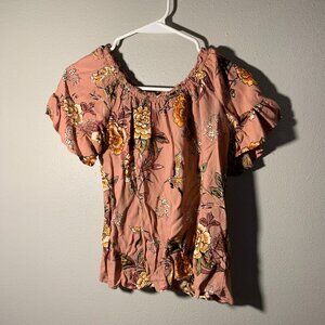 Adorable girls top! Angie Girls brand